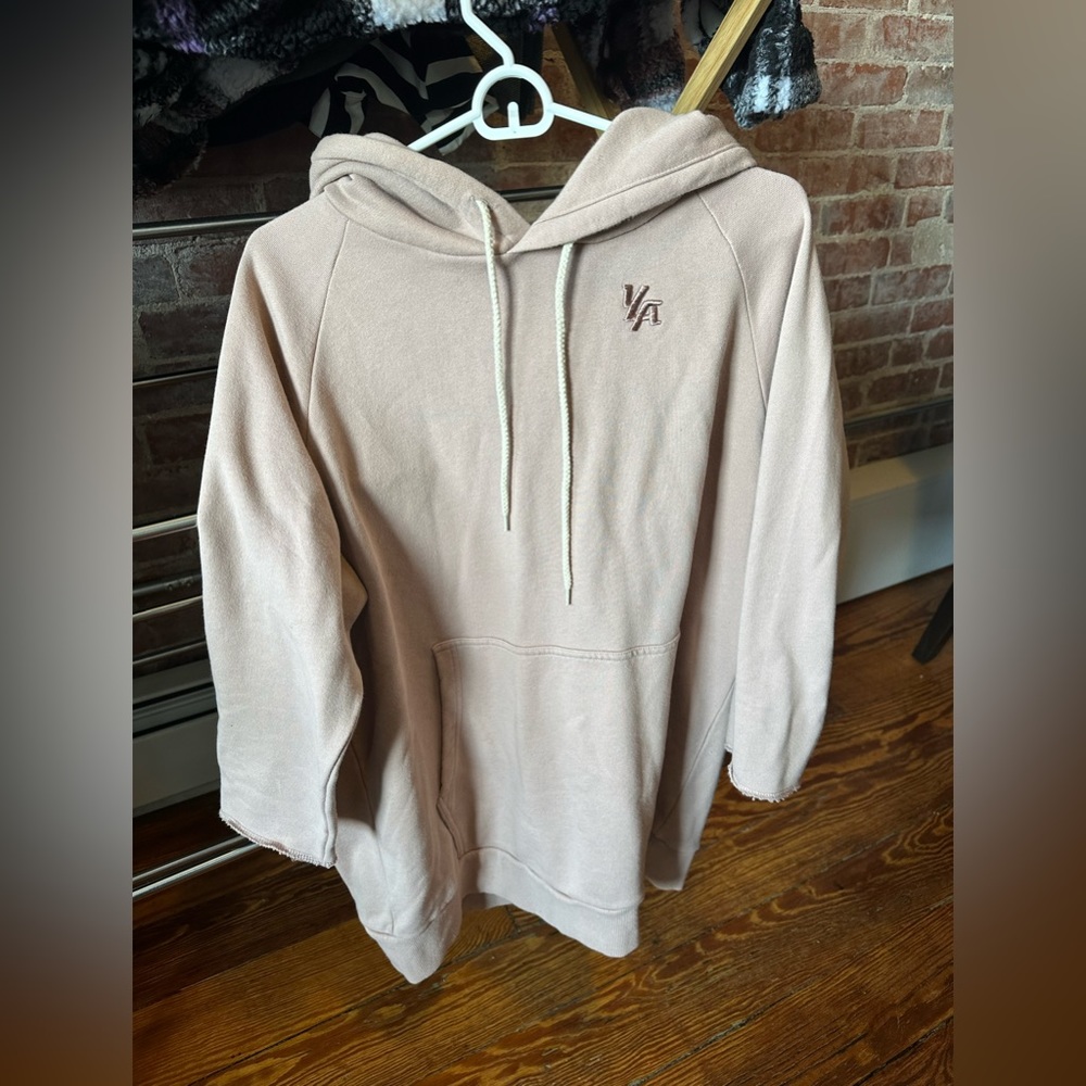YoungLA Large men’s 3/4 sleeve hoodie